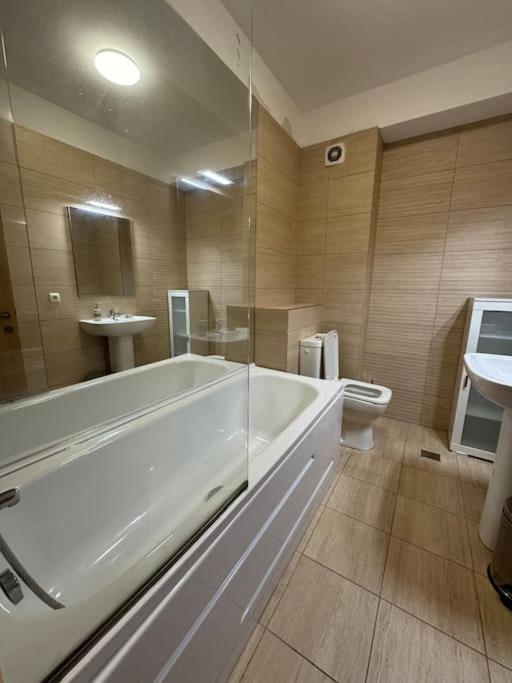 Apartment Solar 50, Private Parking, 2 Bedroom Bucarest Extérieur photo